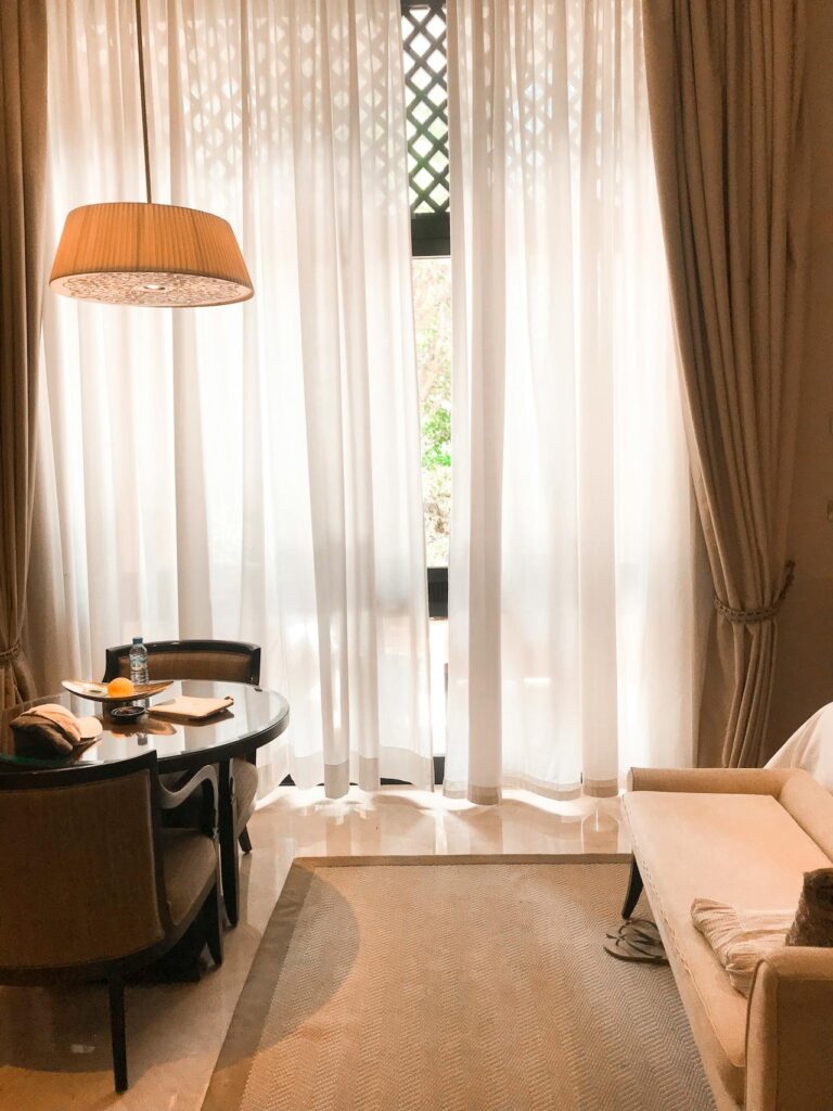 Curtain Shop